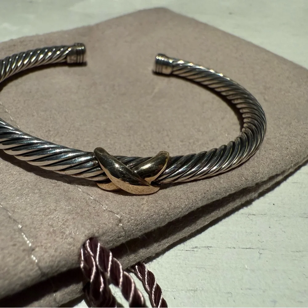 Classic X cable cuff - Picture 3 of 4